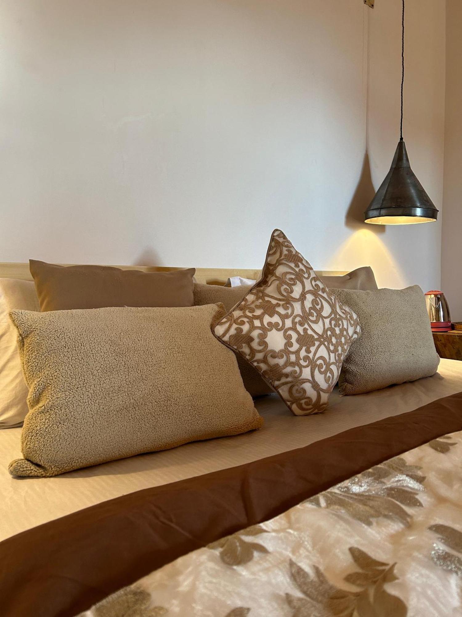 Nazaara -Thhpsociety - Mukteshwar - Witness The View From Your Bed 외부 사진