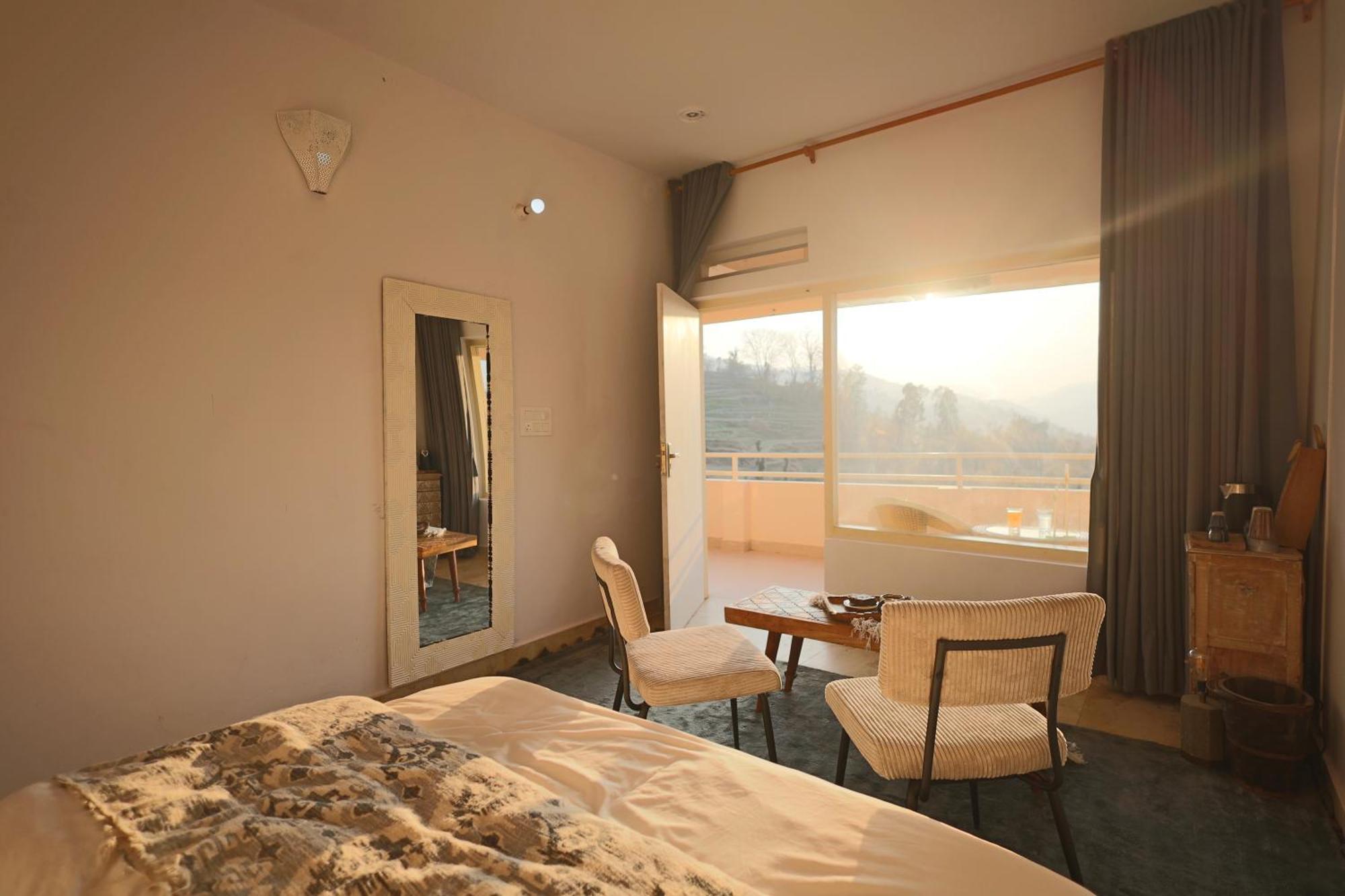 Nazaara -Thhpsociety - Mukteshwar - Witness The View From Your Bed 외부 사진